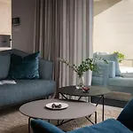 Konstanca & Sara Villa Jezera