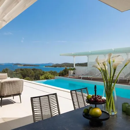 Villa Konstanca & Sara *