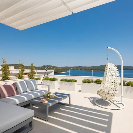 Konstanca & Sara * Jezera