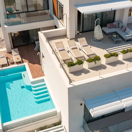 Konstanca & Sara Jezera