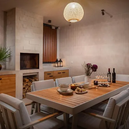 Konstanca & Sara Jezera