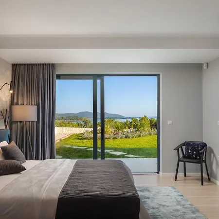 Villa Konstanca & Sara Jezera