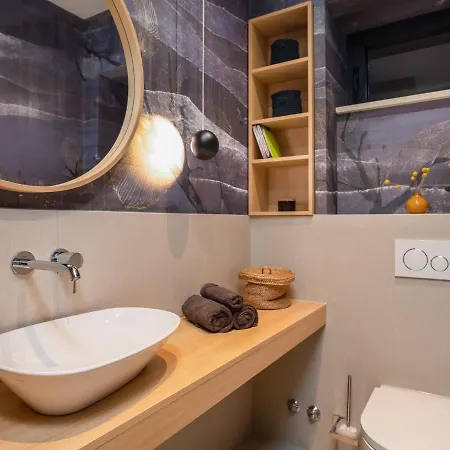 Konstanca & Sara * Jezera