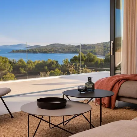 Konstanca & Sara Jezera