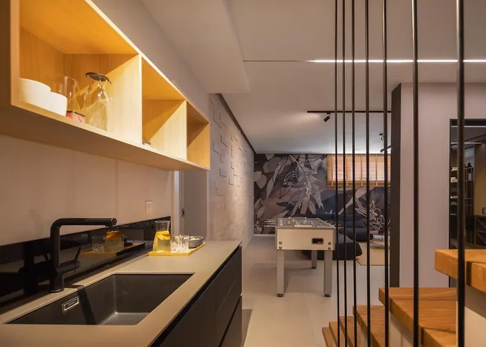 ヴィラ Konstanca & Sara