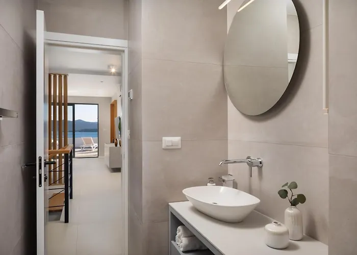 Konstanca & Sara * イェゼラ