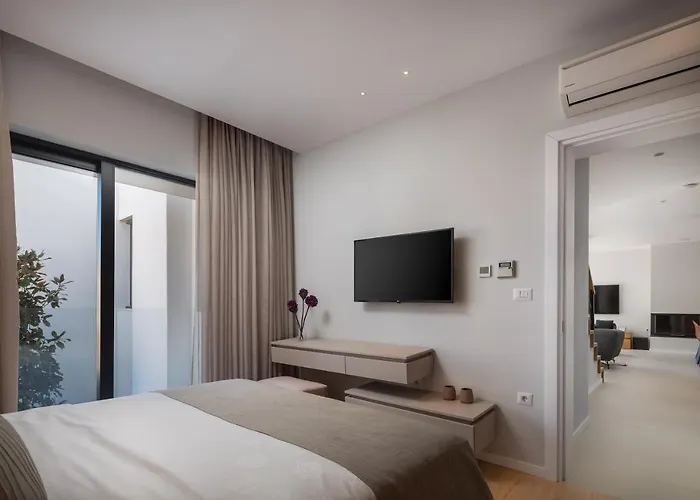 Konstanca & Sara イェゼラ