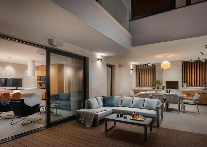 Konstanca & Sara * イェゼラ