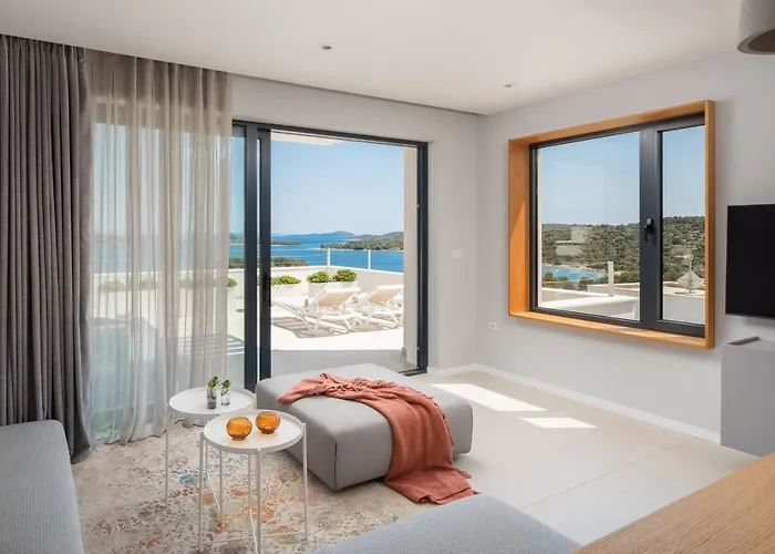 ヴィラ Konstanca & Sara イェゼラ