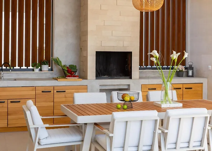 ヴィラ Konstanca & Sara イェゼラ