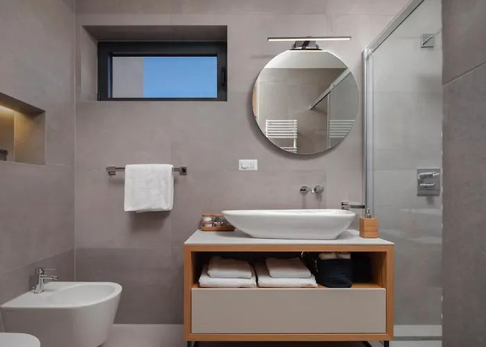 Konstanca & Sara Jezera