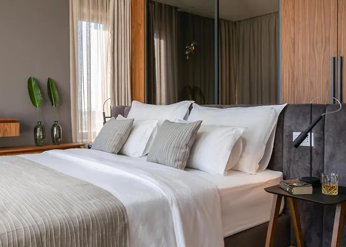 Konstanca & Sara * Jezera