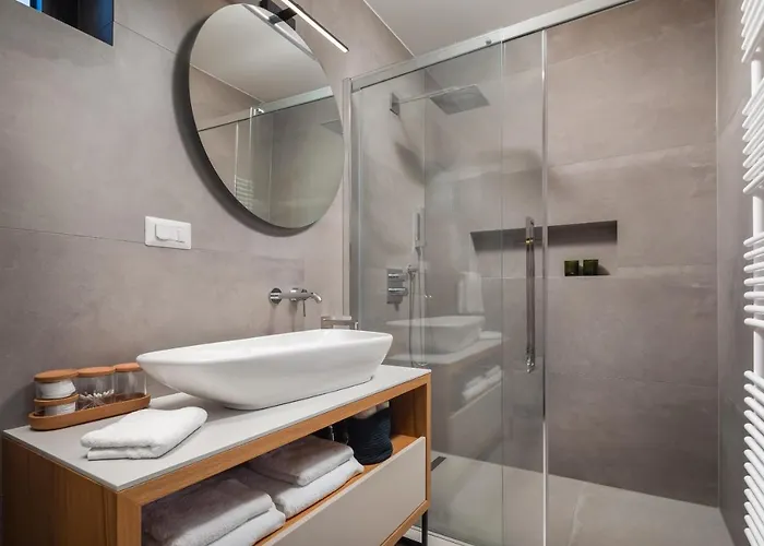 Konstanca & Sara * イェゼラ